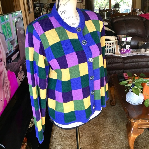 Women’s vintage Ani Knits checkered button up sweater - Picture 16 of 16